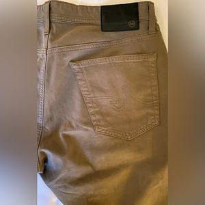 AG Adriano Goldschmied men’s pants. 33” waist. Dark khaki. Straight leg.